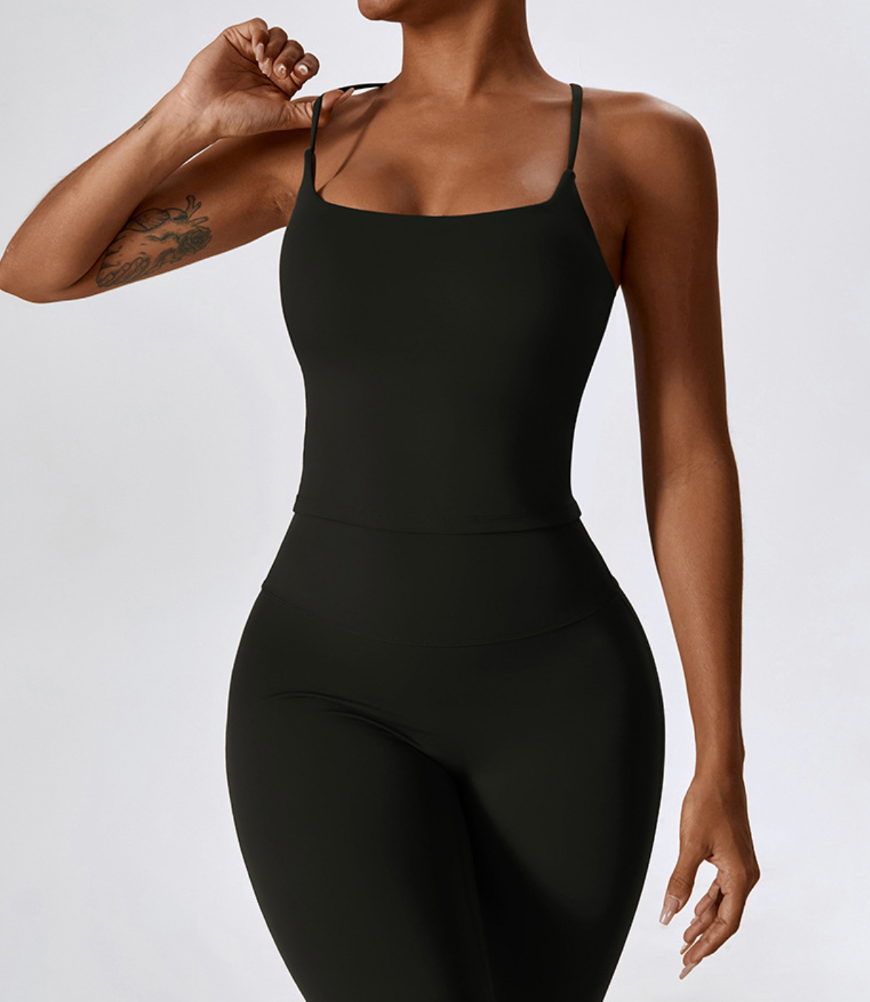 Sol set: sleeveless top and leggins